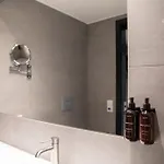1624 Hotel