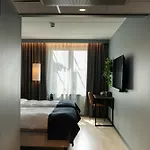Hotel 1624 4*