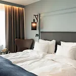 1624 Hotel
