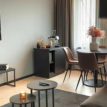 1624 Hotel